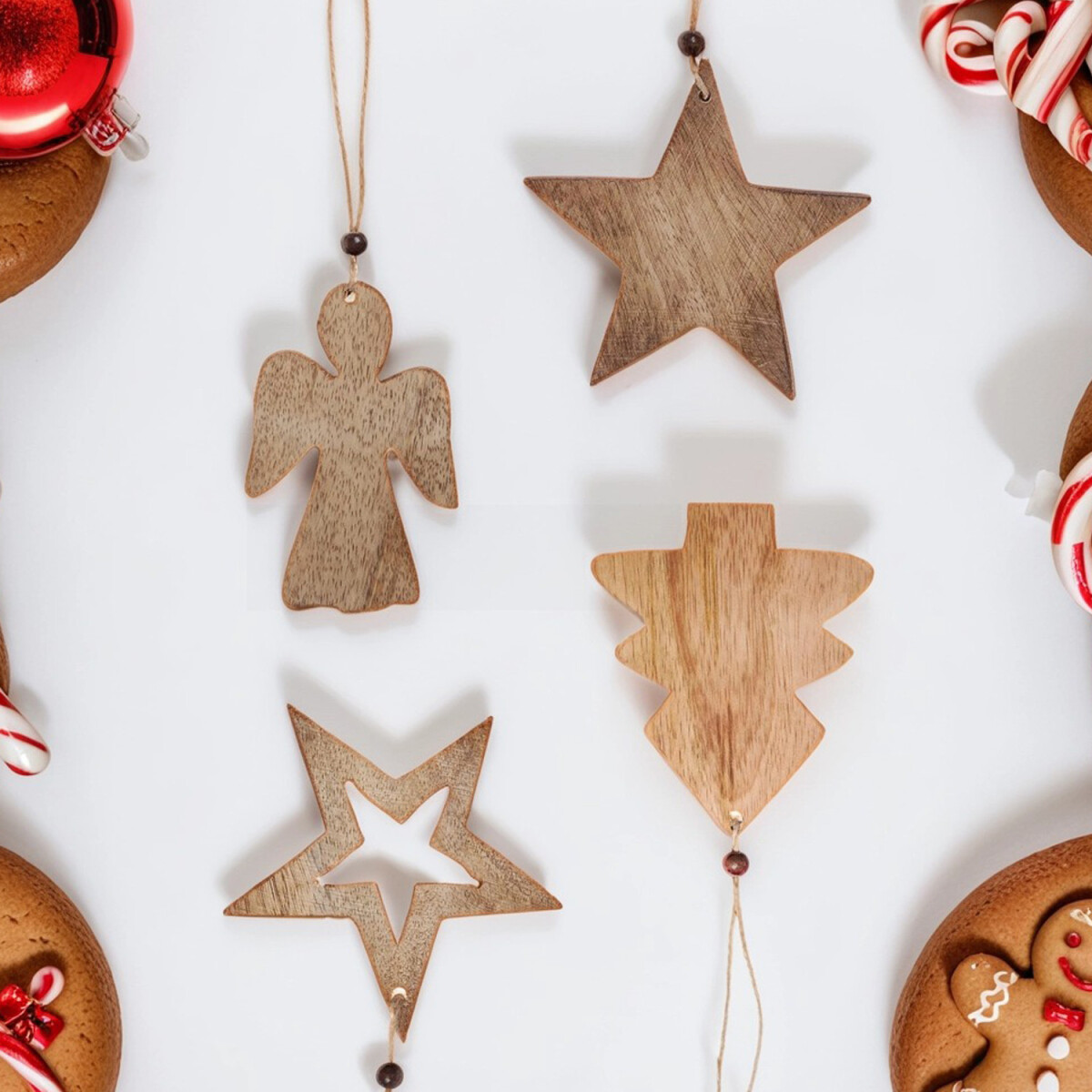 Set of 4 wooden Christmas ornaments box