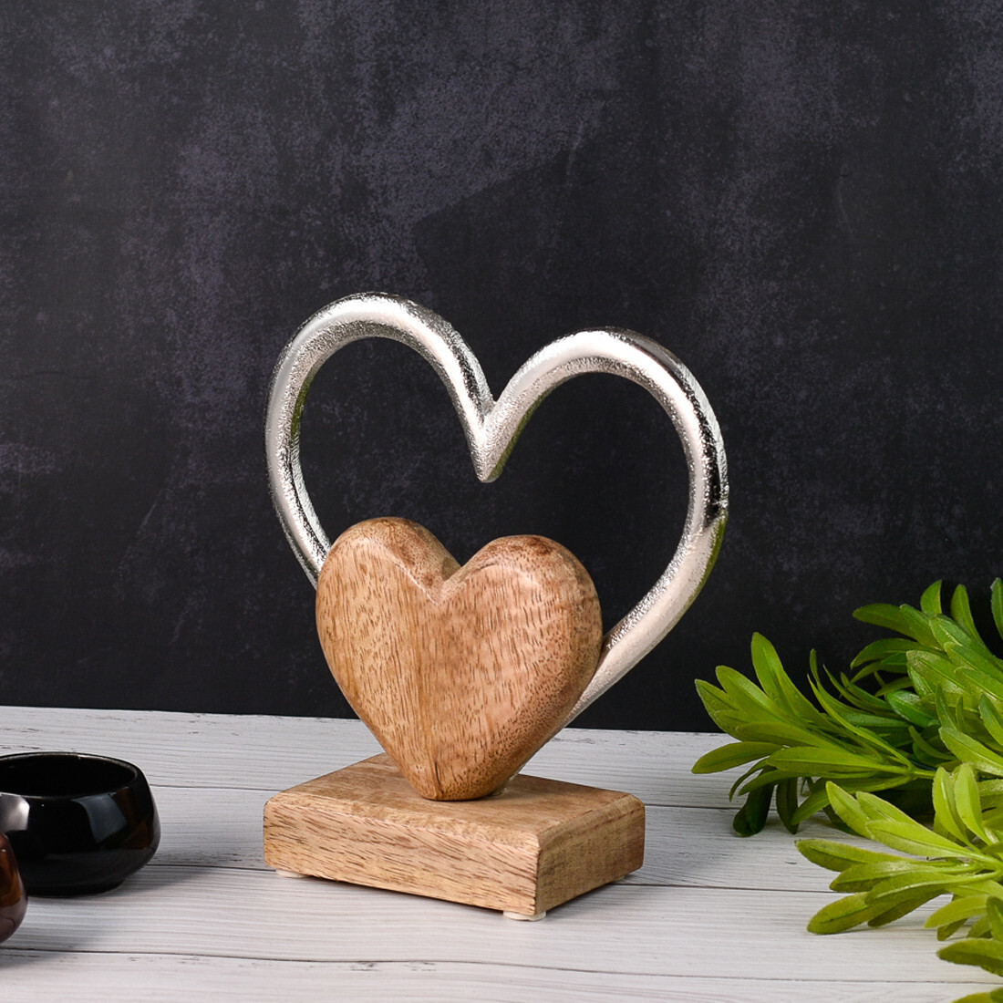Decorative Display Stand, Silver Heart "Amour" -4-