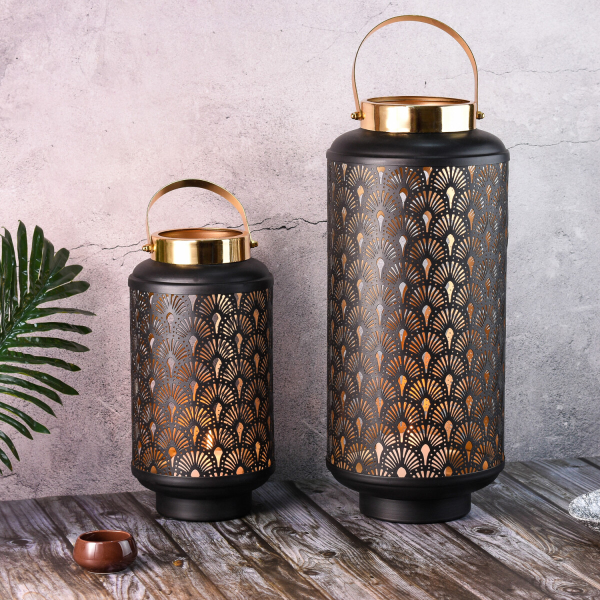 Set of 2 Garden Lanterns, Garden Lantern box